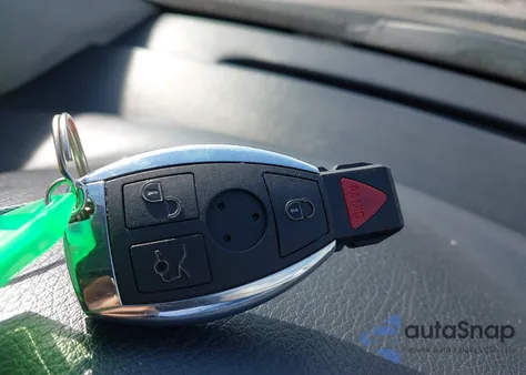 2005 Mercedes-Benz C 230 Kompressor Sport z USA, uszkodzony, nr VIN WDBRF40J45A686162